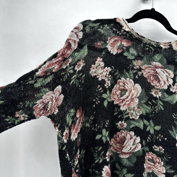 Show Me Your Mumu Bonfire Floral Sweater Size M Loose Knit Black Pink Romantic - Picture 3 of 12